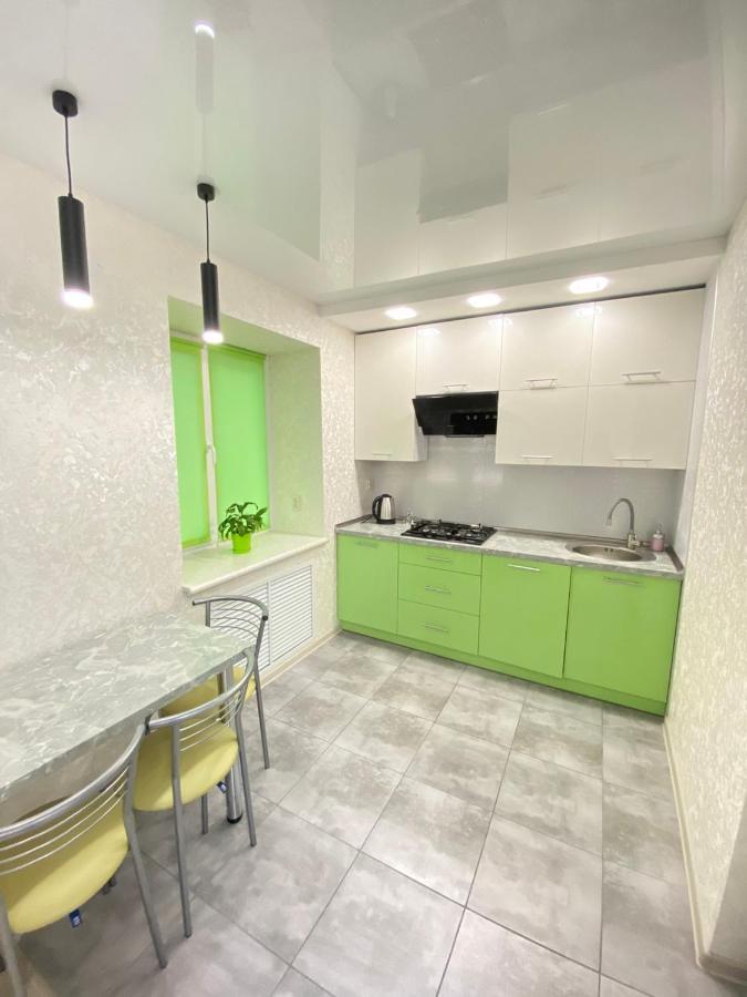 Suite Mira Avenue Center Двухкомнатная Квартира В Центре Возле Тц Цум Cherníhiv Exterior foto