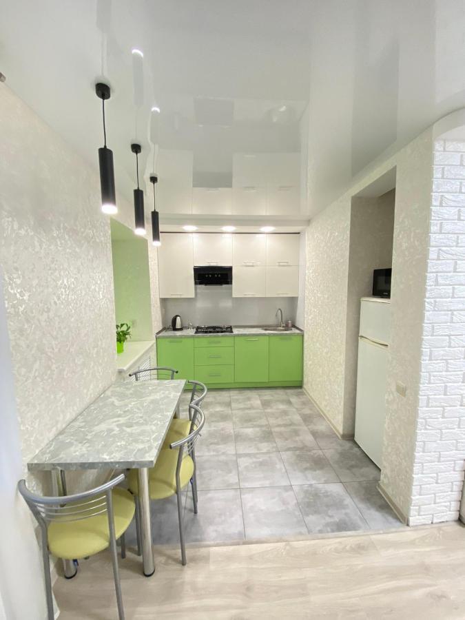 Suite Mira Avenue Center Двухкомнатная Квартира В Центре Возле Тц Цум Cherníhiv Exterior foto